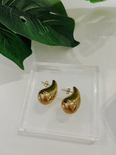 Load image into Gallery viewer, The “Blair” Waterdrop Earrings
