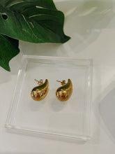 Load image into Gallery viewer, The “Mini Blair” waterdrop earrings
