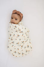 Load image into Gallery viewer, Mebie Baby- Cream Floral Muslin Swaddle
