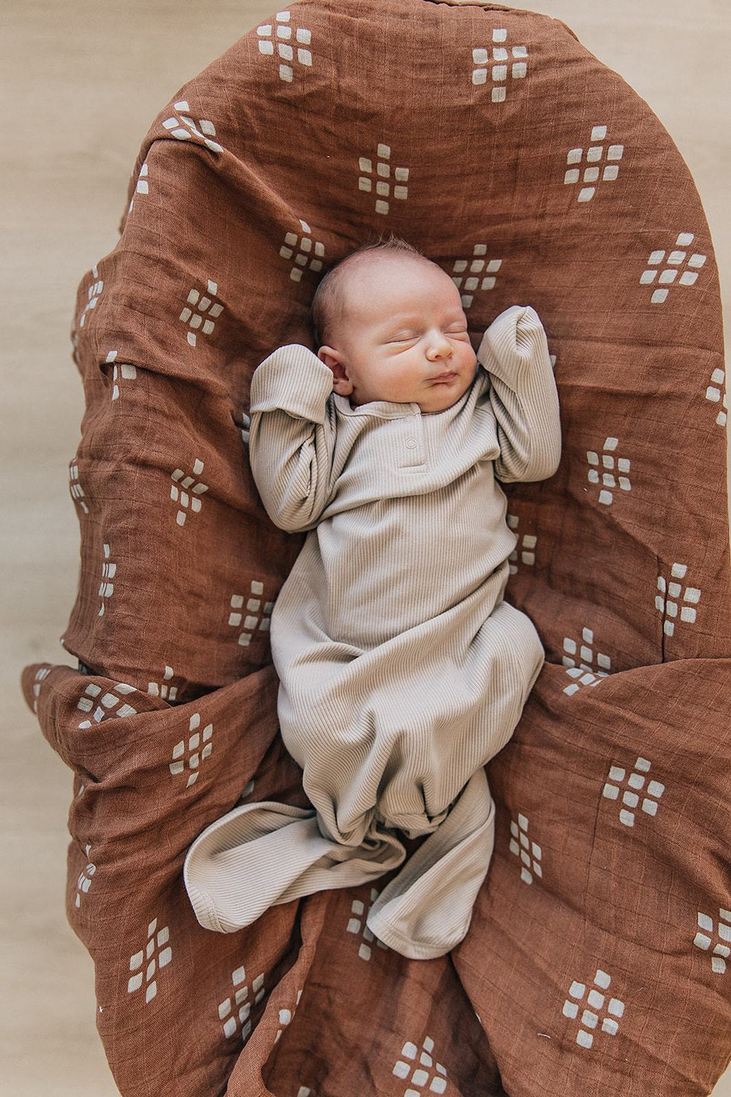 Mebie Baby - Oatmeal Knot Gown